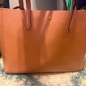 Tory Burch Blake Pebble Tote
